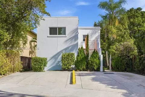 1045 SW 25th Ave, Miami, FL 33135