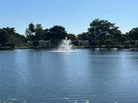 534 Briarwood Cir #1-48, Hollywood, FL 33024