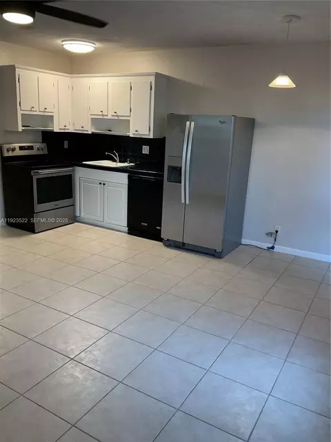 2716 NE 30th Pl #103C, Fort Lauderdale, FL 33306