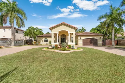 13163 SW 191st Ter, Miami, FL 33177