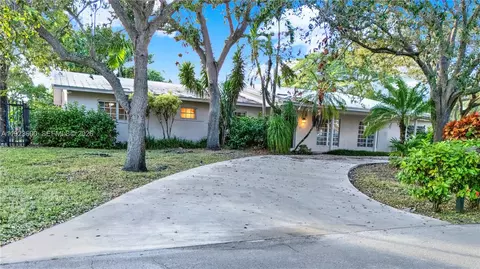 13240 SW 98th Pl, Miami, FL 33176