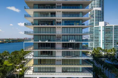 800 S Pointe Dr #801, Miami Beach, FL 33139