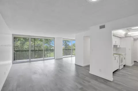 3821 Environ Blvd #403, Lauderhill, FL 33319