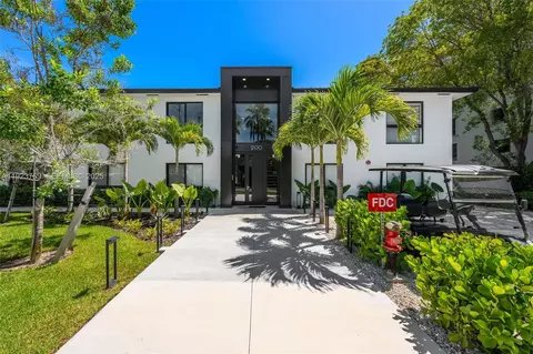 200 Sunrise Dr #200C, Key Biscayne, FL 33149