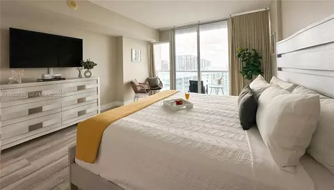 485 Brickell Ave #4405, Miami, FL 33131