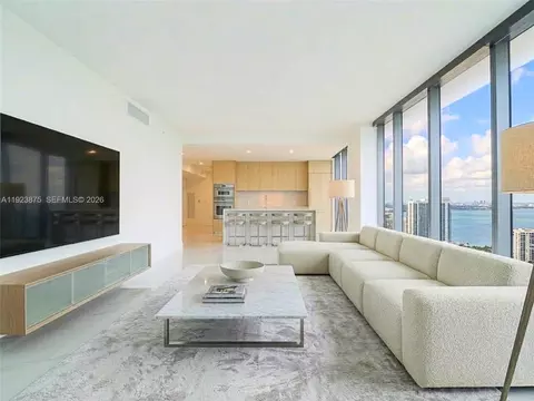 700 NE 24 St #4201, Miami, FL 33137