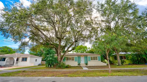 1230 NE 133rd St, North Miami, FL 33161