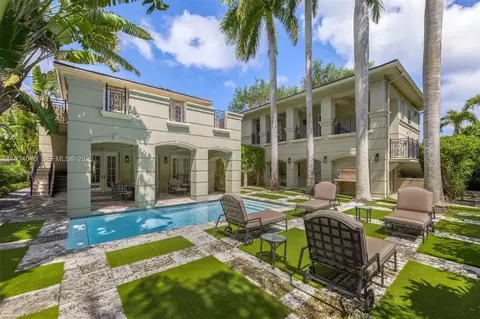 3460 S Moorings Way, Miami, FL 33133