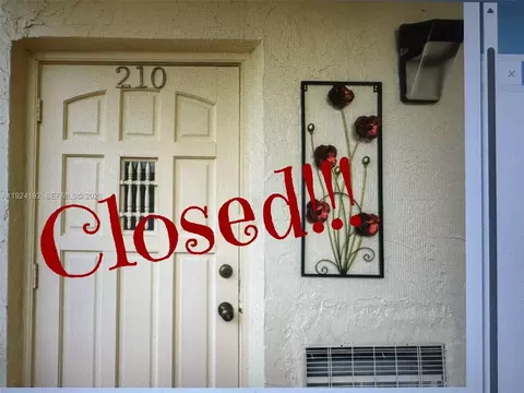 9800 N Hollybrook Lake Dr #210, Pembroke Pines, FL 33025