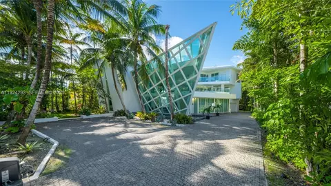 480 Ocean Blvd, Golden Beach, FL 33160