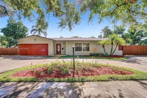 470 NW 46th Ave, Plantation, FL 33317