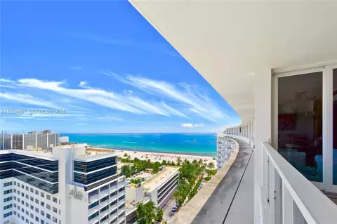 100 Lincoln Rd #PH8, Miami Beach, FL 33139