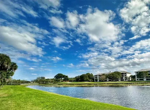 1520 Whitehall Dr #101, Davie, FL 33324