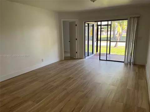 2501 NW 56th Ave #5-14, Lauderhill, FL 33313
