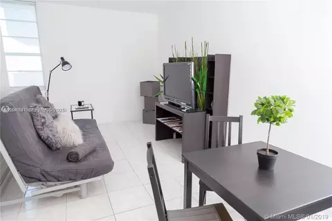 100 Lincoln Rd #1216, Miami Beach, FL 33139