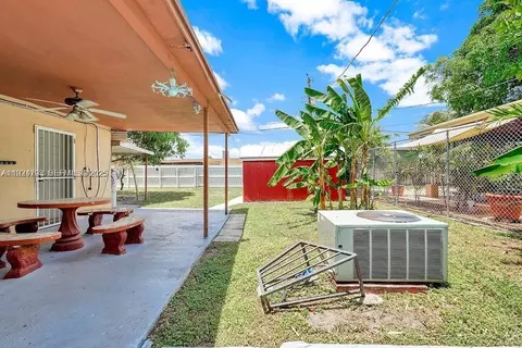 Exterior - 911 E 9th Pl, Hialeah, FL 33010 photo 1 of 7
