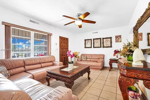 Living - 911 E 9th Pl, Hialeah, FL 33010 photo 1 of 1