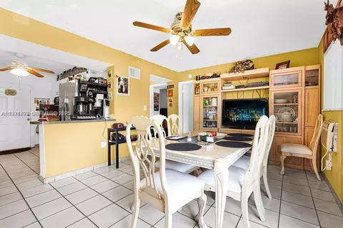 Dining - 911 E 9th Pl, Hialeah, FL 33010 photo 3 of 3