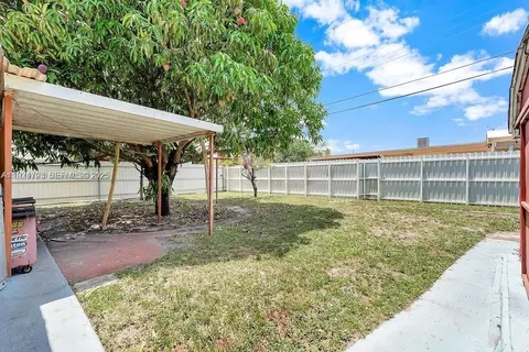 Exterior - 911 E 9th Pl, Hialeah, FL 33010 photo 5 of 7