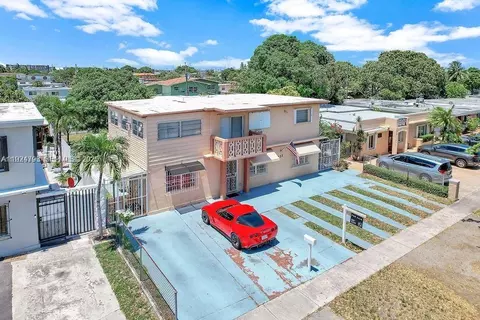 View/Area - 911 E 9th Pl, Hialeah, FL 33010 photo 1 of 4