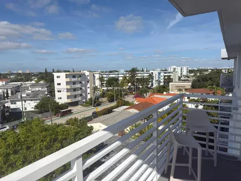 7800 Carlyle Ave #6C, Miami Beach, FL 33141