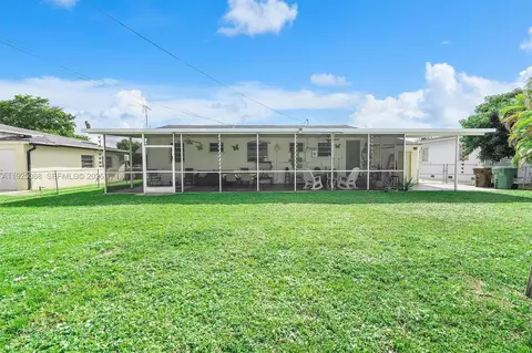 Exterior - 355 W 54th St, Hialeah, FL 33012 photo 10 of 12