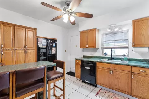 Kitchen - 355 W 54th St, Hialeah, FL 33012 photo 1 of 4