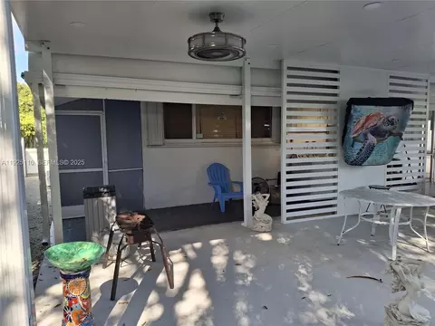 Exterior - 29 Bonefish Ave, Key Largo, FL 33037 photo 4 of 4
