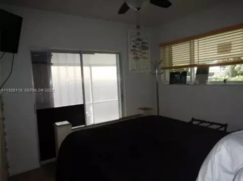 Bedroom - 29 Bonefish Ave, Key Largo, FL 33037 photo 2 of 6