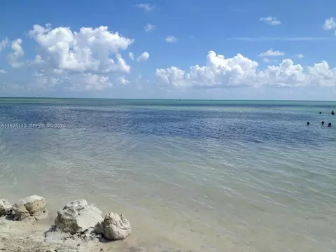 View/Area - 29 Bonefish Ave, Key Largo, FL 33037 photo 2 of 2