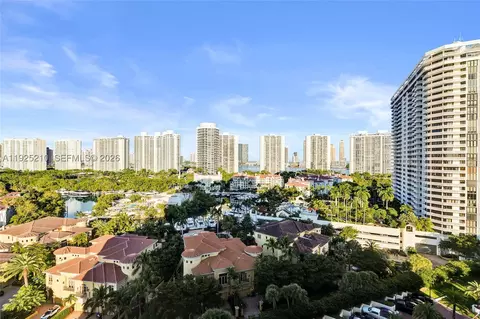 1000 E Island Blvd #1608, Aventura, FL 33160