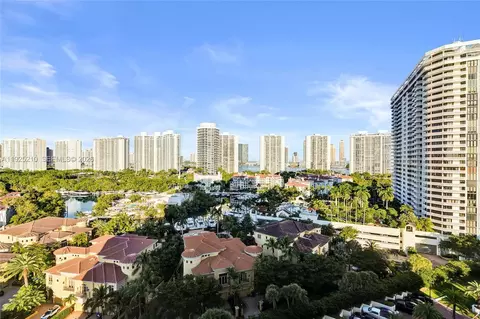 1000 E Island Blvd #1608, Aventura, FL 33160