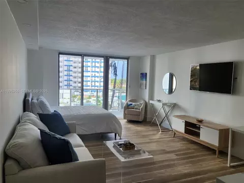 3180 S Ocean Dr #307, Hallandale Beach, FL 33009