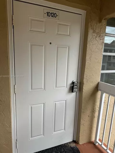 10120 Twin Lks #11-G, Coral Springs, FL 33071