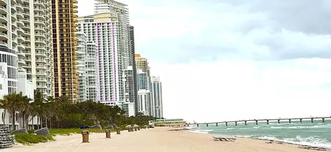 16699 Collins Ave #2701, Sunny Isles Beach, FL 33160