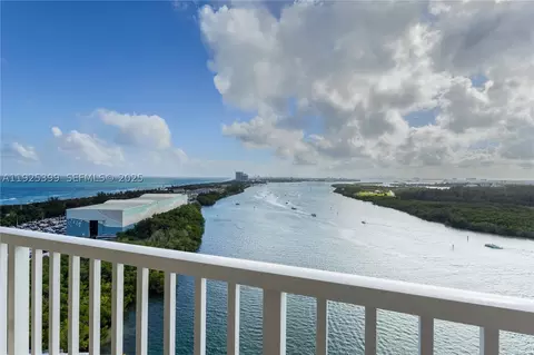 300 SE Bayview Dr #2114, Sunny Isles Beach, FL 33160