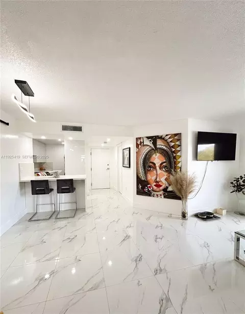 10795 SW 108th Ave #307, Miami, FL 33176