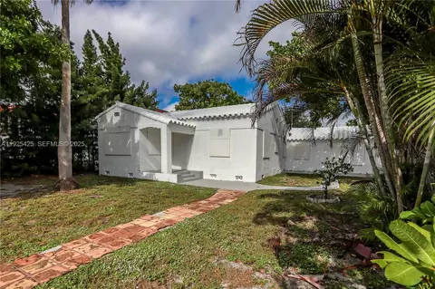 2015 Washington St, Hollywood, FL 33020