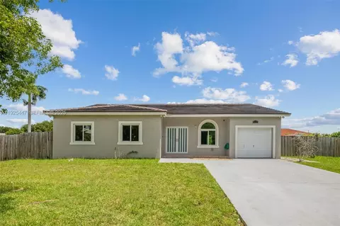 13225 SW 218th Ter, Miami, FL 33170