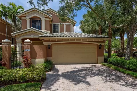2782 Kinsington Cir #25-4, Weston, FL 33332