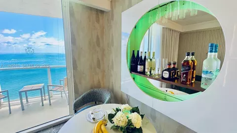 18001 Collins Ave #2512, Sunny Isles Beach, FL 33160