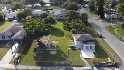 149 NW 14th Ave, Dania Beach, FL 33004
