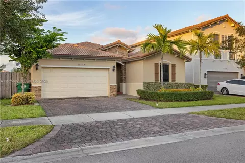 11725 SW 240th Ter, Homestead, FL 33032