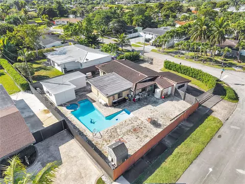 9940 SW 72nd St, Miami, FL 33173