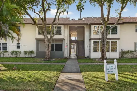 Exterior - 370 E Laurel Dr #6E, Margate, FL 33063 photo 2 of 5
