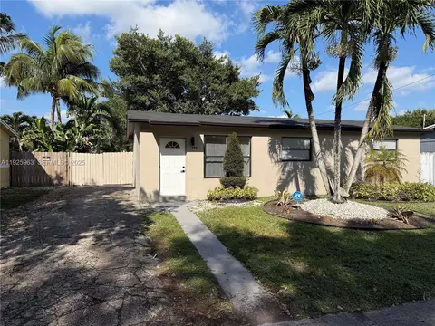 7951 NW 30th St, Hollywood, FL 33024