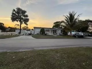 3795 NW 165th St, Miami Gardens, FL 33054
