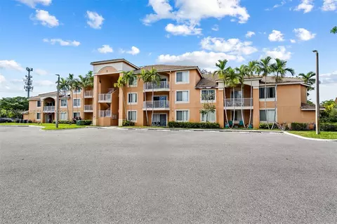 6992 SW 39th St #I302, Davie, FL 33314