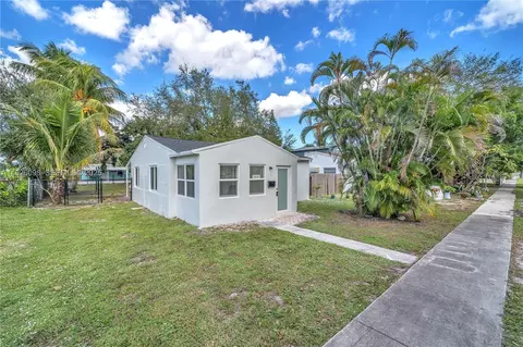 2431 Coolidge St, Hollywood, FL 33020