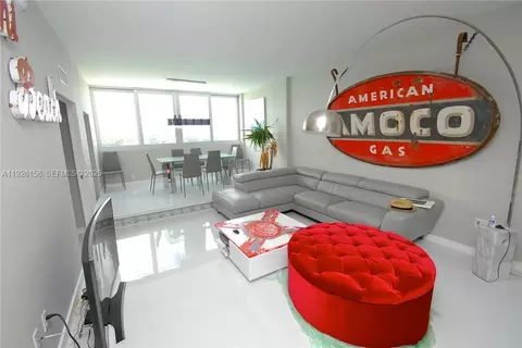 800 West Ave #PH27, Miami Beach, FL 33139